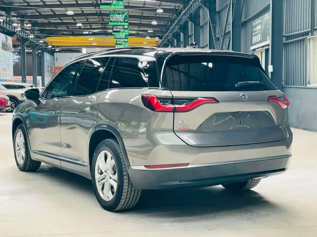 Nio ES8 — Фото автомобиля 7