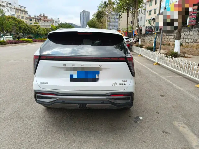 Geely Boyue L — Фото автомобиля 10
