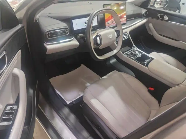 Geely Galaxy Stellar 6 — Фото автомобиля 14