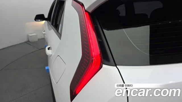 Kia Niro The All New Niro Prestige — Фото автомобиля 22