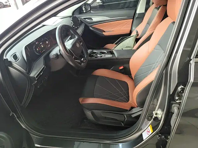 Changan Eado — Фото автомобиля 14