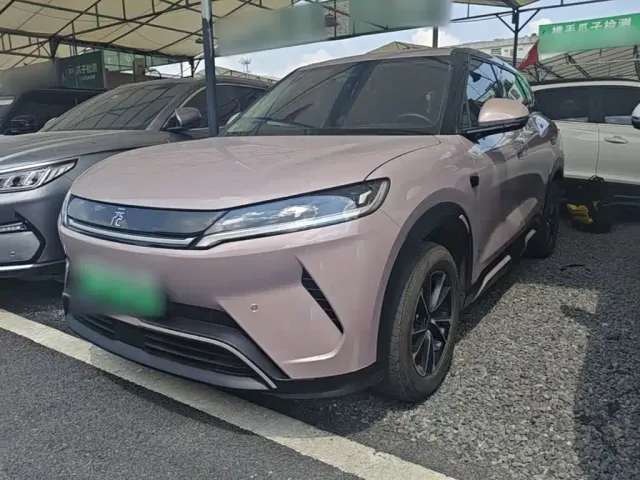 Фотография автомобиля — BYD Yuan UP