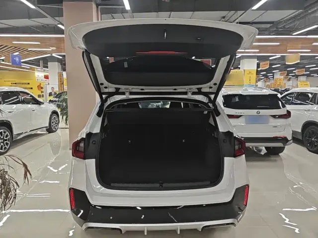 BMW X1 — Фото автомобиля 18