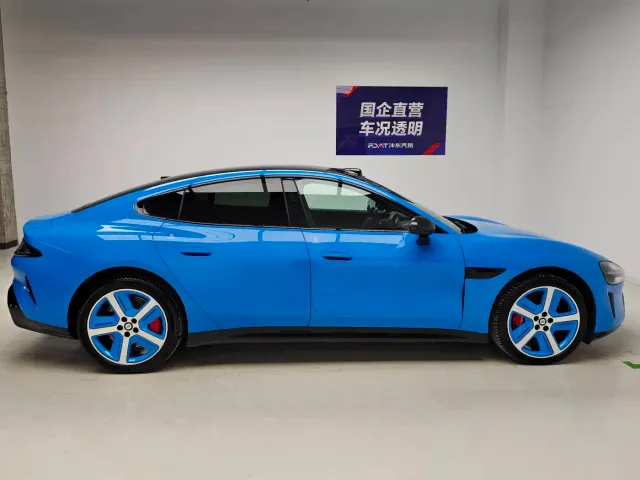 Xiaomi SU7 — Фото автомобиля 7