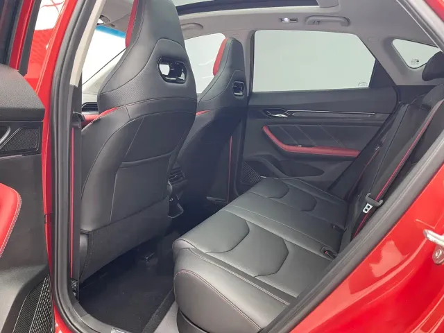 Geely Emgrand S — Фото автомобиля 8
