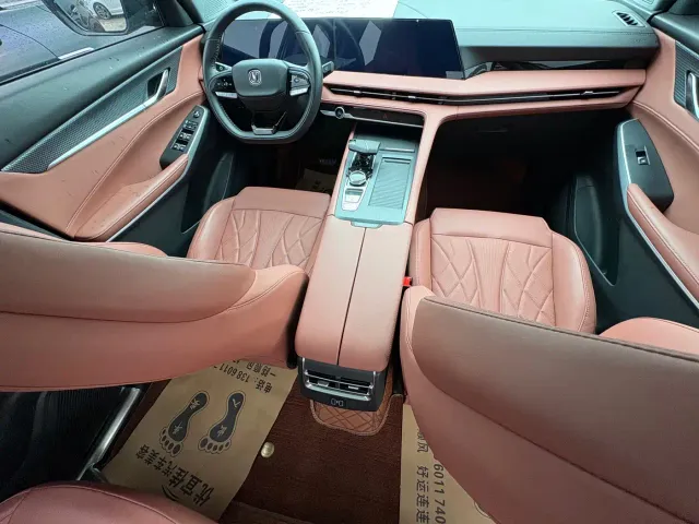 Changan CS75 Plus — Фото автомобиля 12