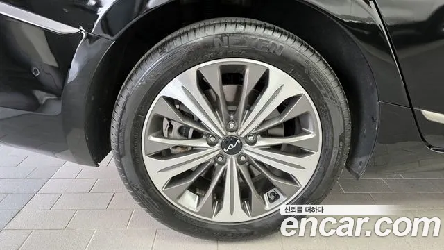 Kia K8 3.5 Бензин 4WD — Фото автомобиля 3
