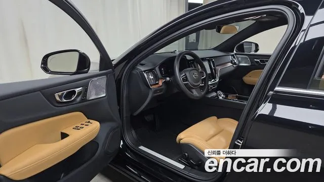 Вольво S60 S60 третьего поколения B5 Ultimate Bright — Фото автомобиля 10