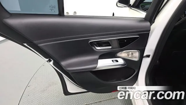 Mercedes-Benz E-Class E-класс W214 E300 4MATIC Exclusive — Фото автомобиля 19