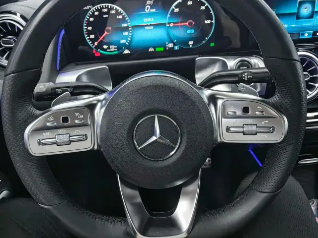 Mercedes-Benz EQB — Фото автомобиля 17