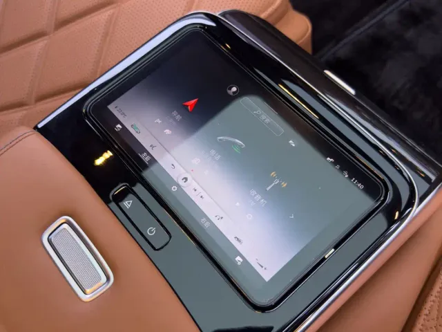Mercedes-Benz Maybach S-Class — Фото автомобиля 28