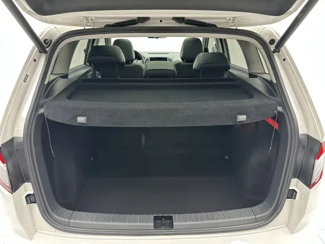 Skoda Karoq — Фото автомобиля 18
