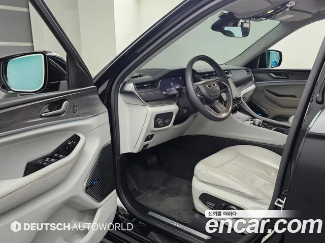 Jeep Cherokee WL — Фото автомобиля 11