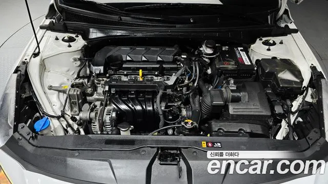 Hyundai Avante CN7 — Фото автомобиля 9