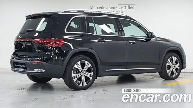 Mercedes-Benz EQB — Фото автомобиля 2