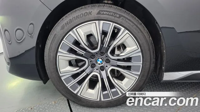 BMW 7 Series G70 — Фото автомобиля 5