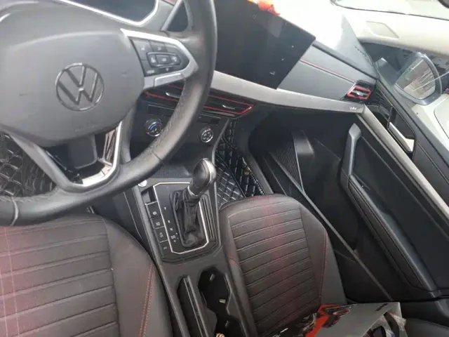 Volkswagen Lavida — Фото автомобиля 16