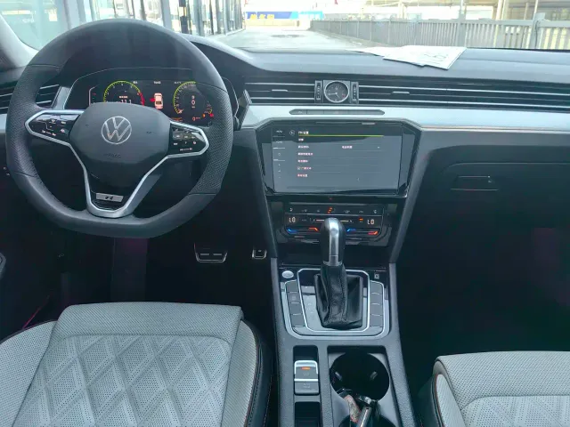 Volkswagen Magotan — Фото автомобиля 12