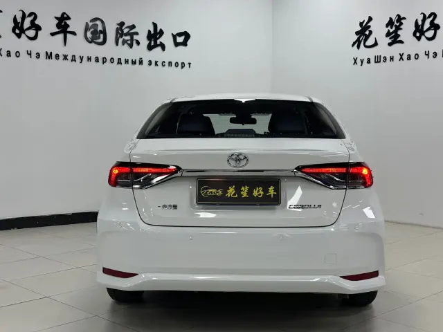 Toyota Corolla — Фото автомобиля 6