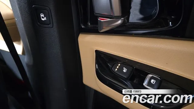 Kia Canival Carnival 4 поколение Бензин 9 мест Signature — Фото автомобиля 16