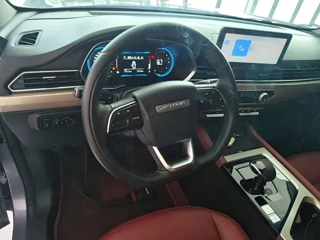 Jetour X70 — Фото автомобиля 10