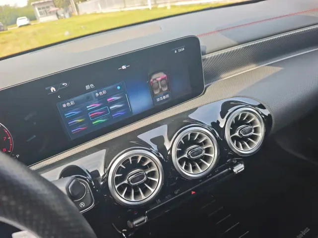 Mercedes-Benz A-Class — Фото автомобиля 15