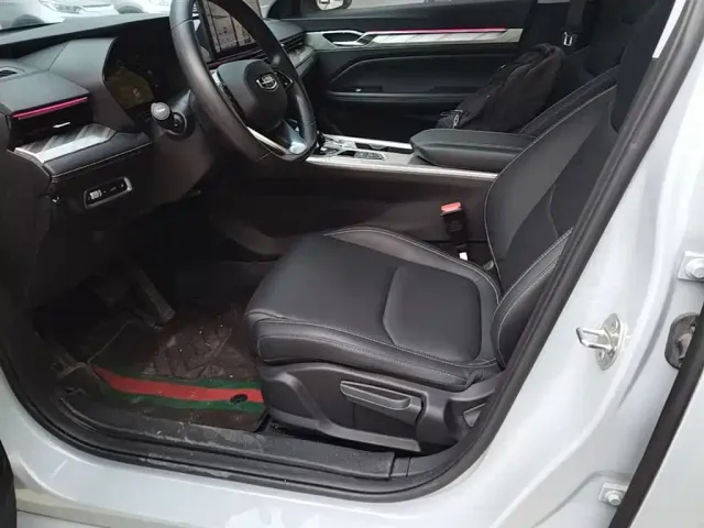 Geely Emgrand L — Фото автомобиля 14