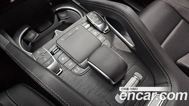 Mercedes-Benz GLE-Class — Фото автомобиля 23