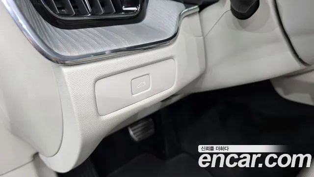Volvo XC60 Generation 2 — Фото автомобиля 25