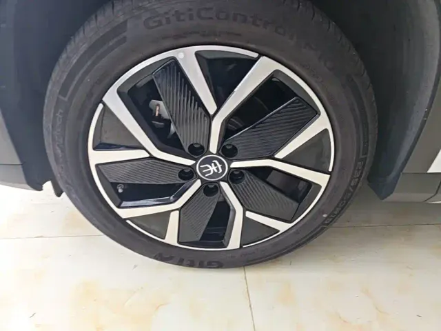 BYD Song L DM-i — Фото автомобиля 22