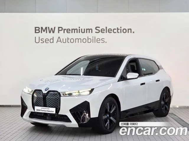 Фотография автомобиля — BMW iX