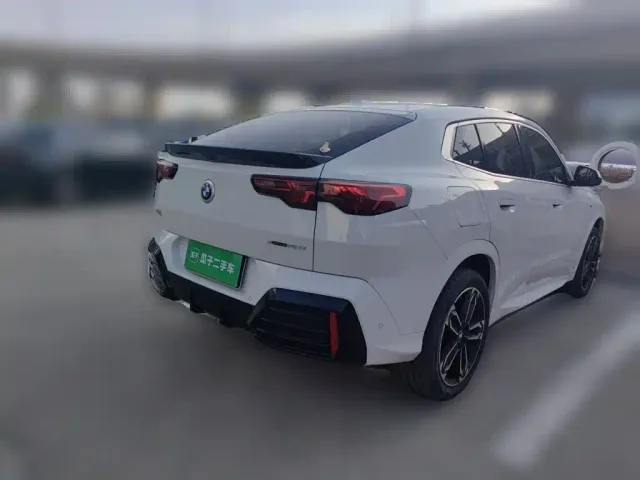 BMW X2 — Фото автомобиля 4
