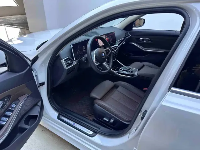 BMW 3 Series — Фото автомобиля 14