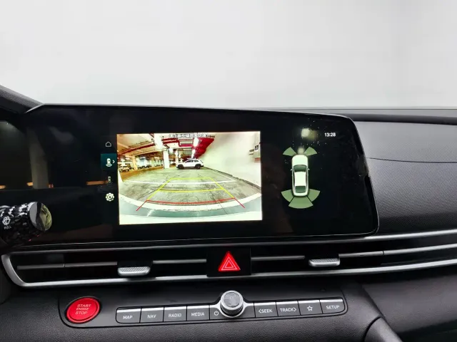 Hyundai Elantra — Фото автомобиля 11