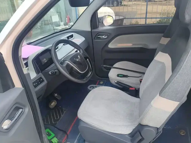Wuling Hongguang Mini EV — Фото автомобиля 14