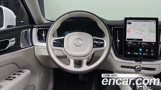 Volvo XC60 Generation 2 — Фото автомобиля 11