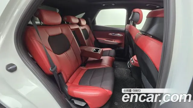 Genesis GV70 2.5T Бензин 2WD — Фото автомобиля 19