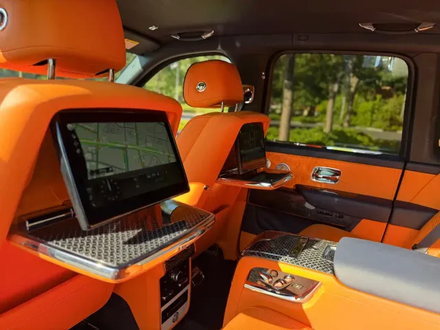 Rolls-Royce Cullinan — Фото автомобиля 13