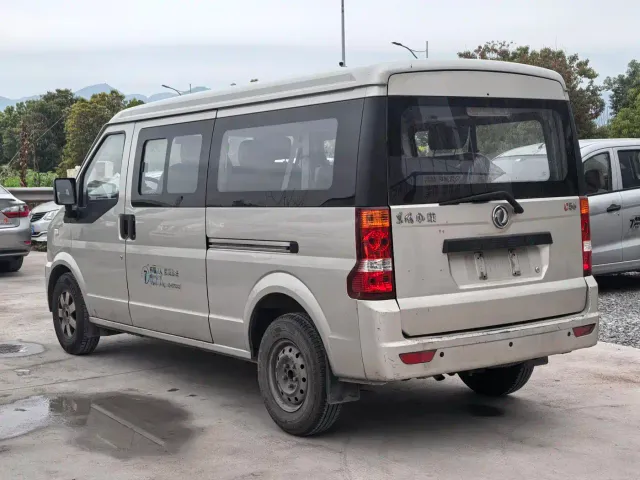 Dongfeng Xiaokang C56 — Фото автомобиля 12