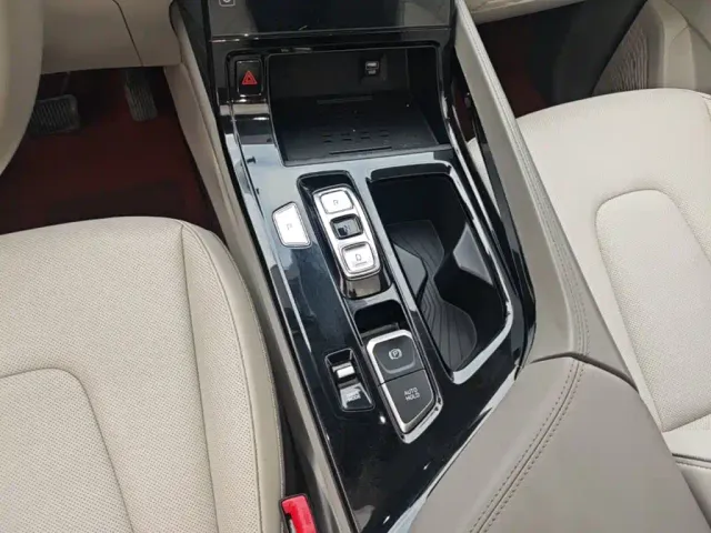 Hyundai Custo — Фото автомобиля 13
