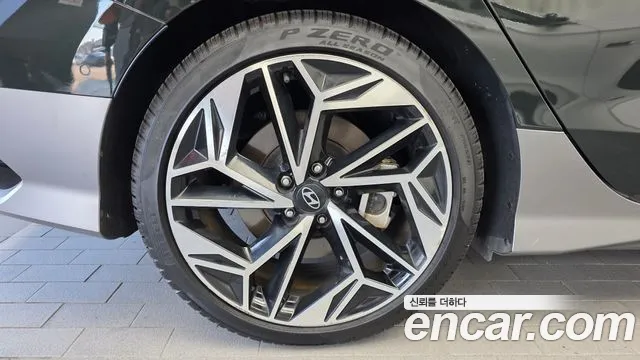 Hyundai Ioniq 6 — Фото автомобиля 5