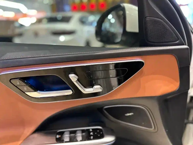 Mercedes-Benz C-Class — Фото автомобиля 5