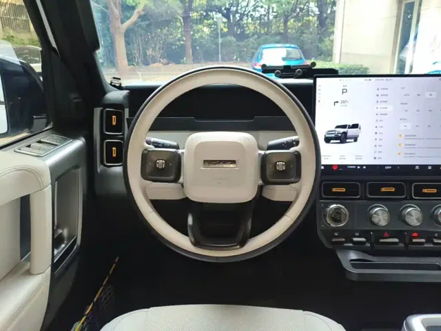iCAR V23 — Фото автомобиля 10
