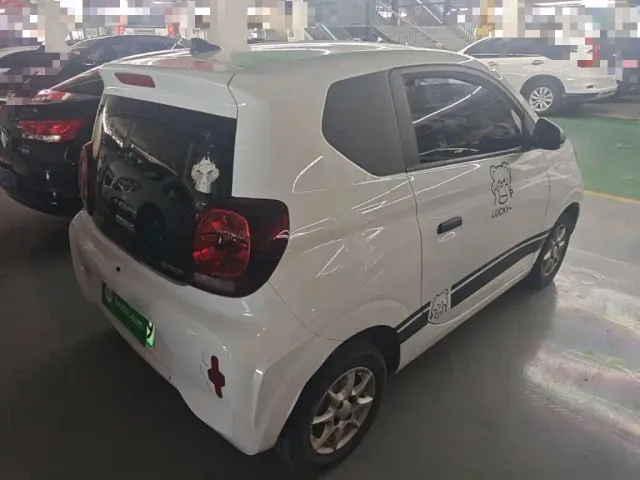 Roewe Clever — Фото автомобиля 6