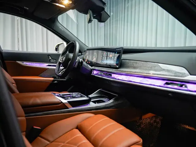 BMW 7 Series — Фото автомобиля 21