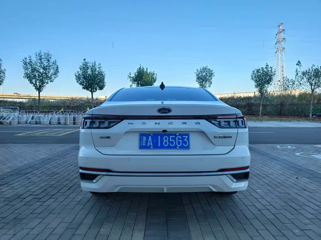 Ford Mondeo — Фото автомобиля 9