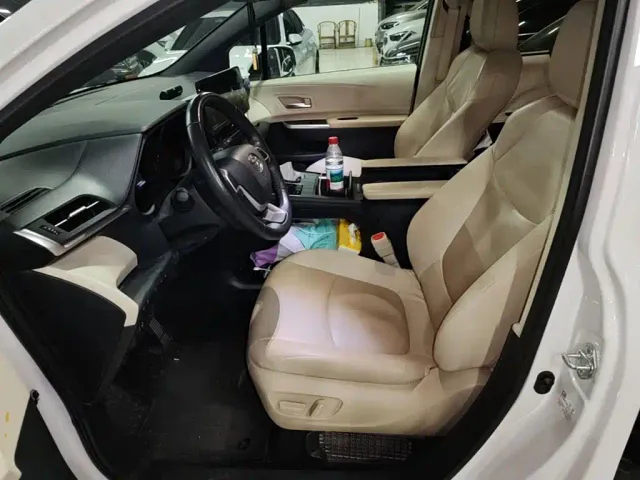 Toyota Granvia — Фото автомобиля 14