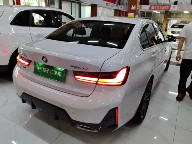 BMW 3 Series — Фото автомобиля 6