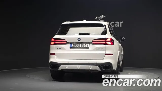 BMW X5 — Фото автомобиля 4