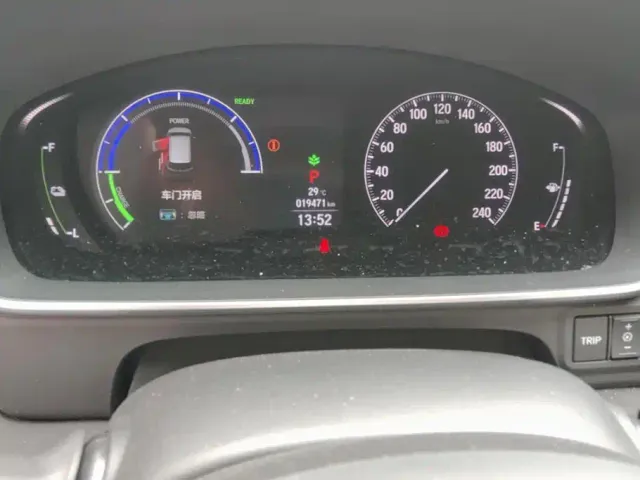 Honda Odyssey — Фото автомобиля 14